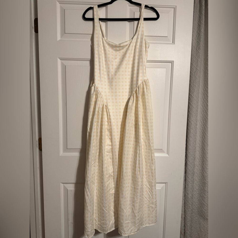 Amazon Cream and Butter Yellow Sleeveless Maxi Dress